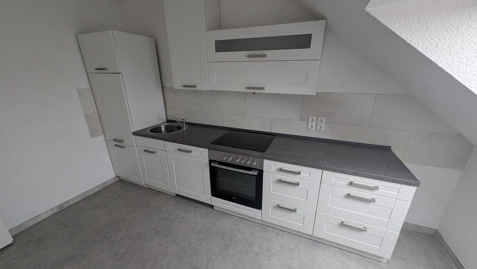 Dachgeschoßwohnung Magdeburg Leipziger Straße - 2 Zimmer, 80 m&sup2;, 475&euro; | Angebot:25540628