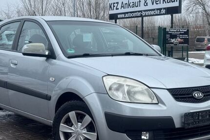 Kia Rio 277.000 km 800 &euro; Magdeburg 39118