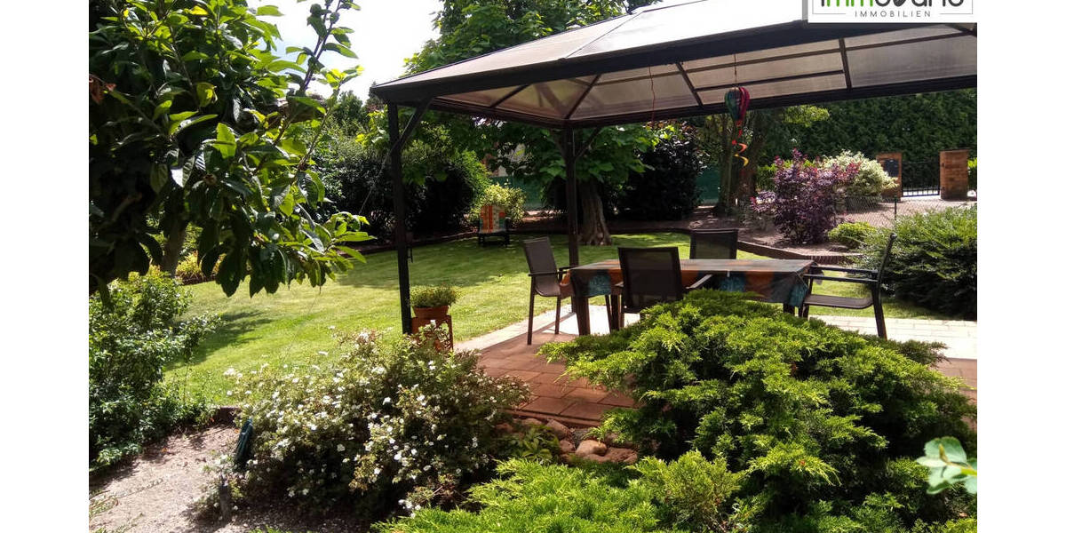 Charmantes Einfamilienhaus mit Schloßblick sucht neue Eigentümer! 4 zimmer