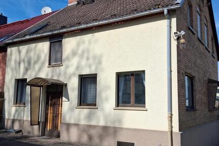 Haus Haldensleben - 9 Zimmer, 122 m&sup2;, 175.000&euro; | Angebot:26235540