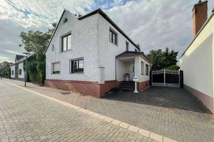 Haus Hohe Börde - 5 Zimmer, 157 m&sup2;, 255.000&euro; | Angebot:27680198