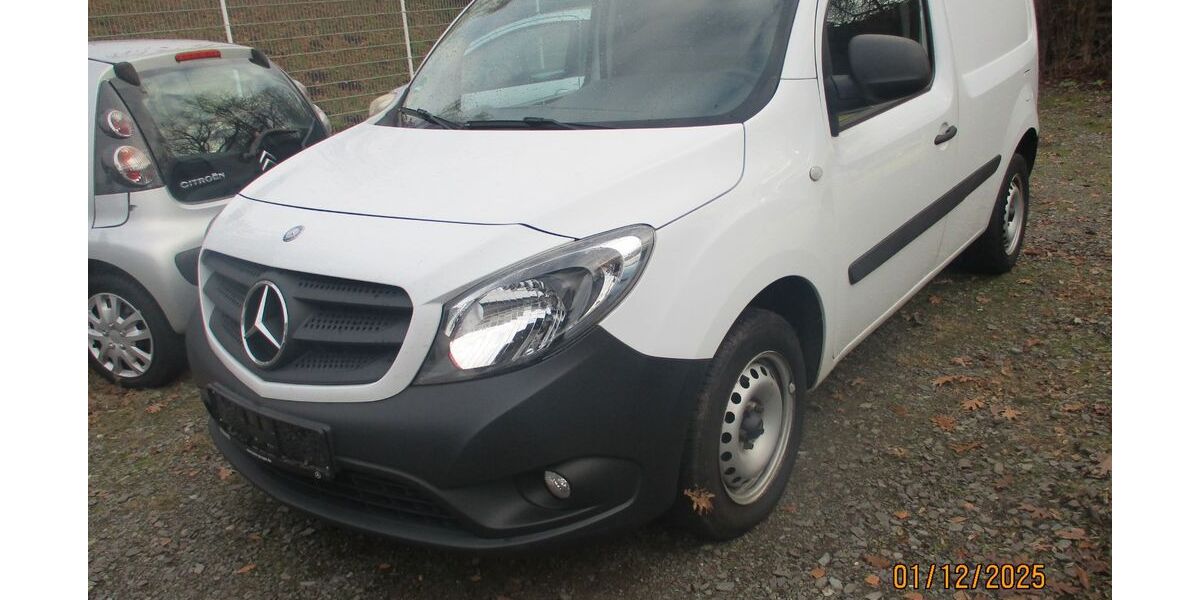 Mercedes-Benz Citan 123.000 km 9.900 € Magdeburg 39122