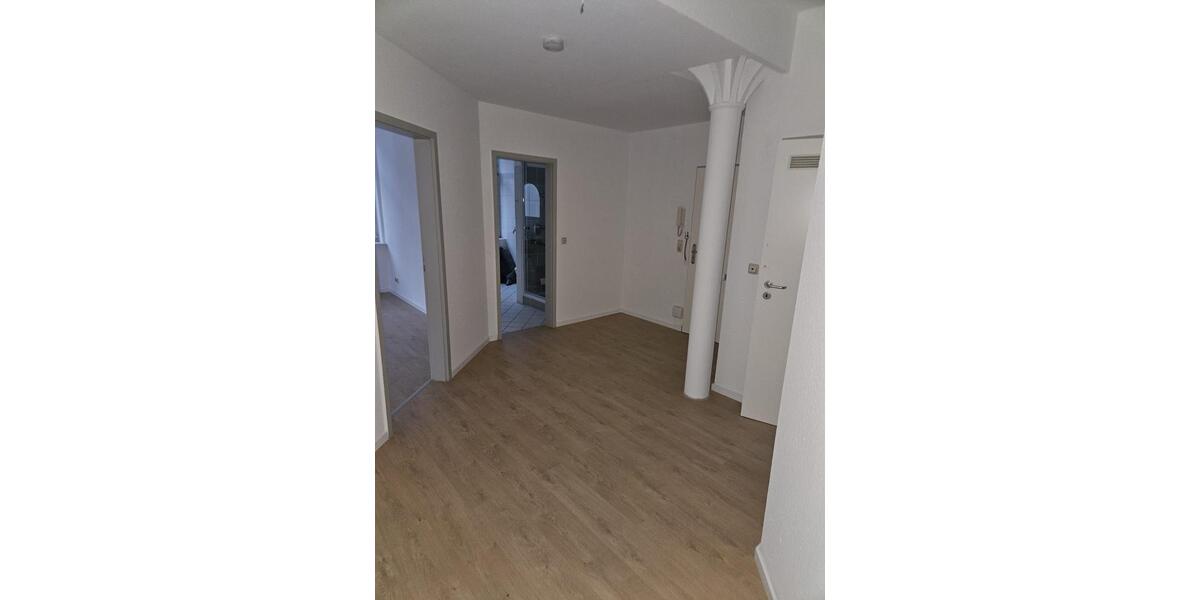 Etagenwohnung Magdeburg Neue Neustadt - 3 Zimmer, 89 m&sup2;, 630&euro; | Angebot:25903022