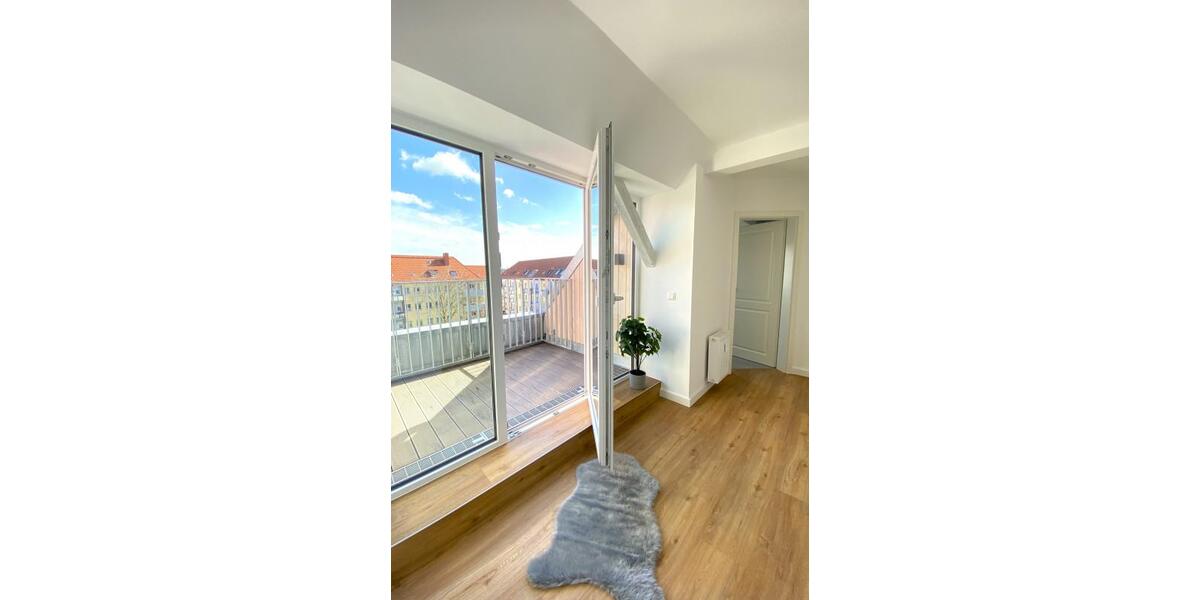 Dachgeschoßwohnung Magdeburg Nordwest - 3 Zimmer, 85 m&sup2;, 935&euro; | Angebot:24750949