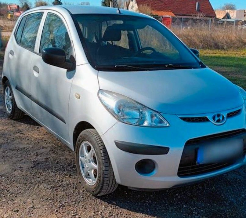 i10