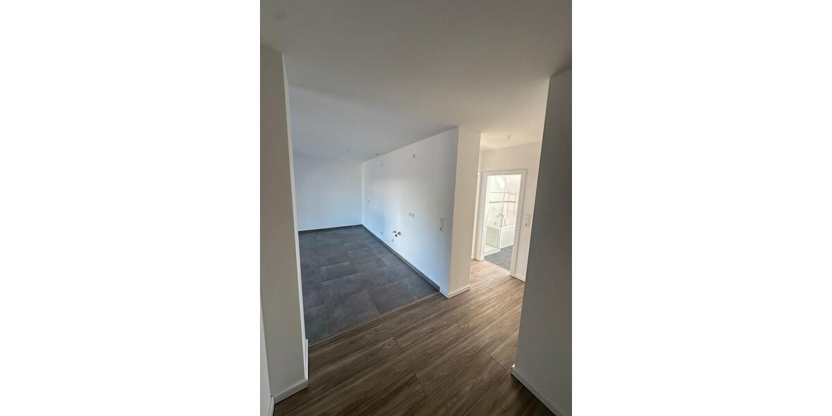 Etagenwohnung Magdeburg Alt Olvenstedt - 3 Zimmer, 90 m&sup2;, 1.350&euro; | Angebot:26463262