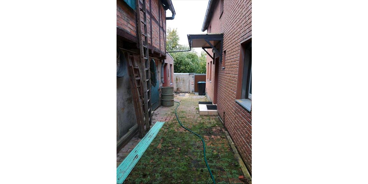 Einfamilienhaus Eilsleben - 11 Zimmer, 160 m&sup2;, 32.999&euro; | Angebot:26254173