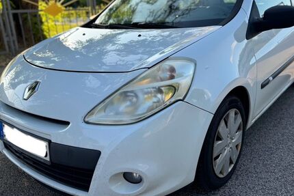 Renault Clio 477.000 km 900 &euro; Magdeburg 39104