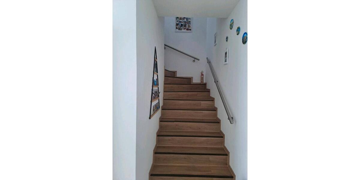 Etagenwohnung Schönebeck (Elbe) - 3 Zimmer, 100 m&sup2;, 1.000&euro; | Angebot:26266905