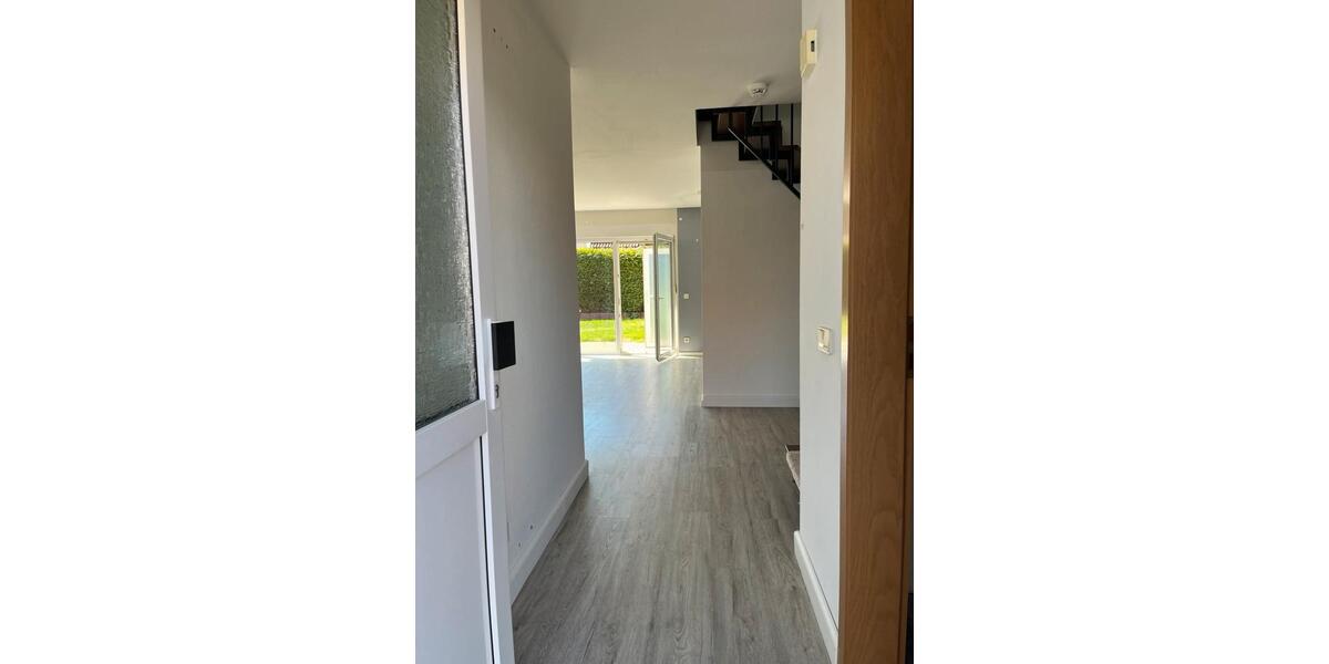 Reihenhaus Magdeburg Ottersleben - 4 Zimmer, 96 m&sup2;, 1.290&euro; | Angebot:25128528