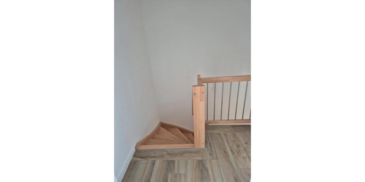 Etagenwohnung Magdeburg Hopfengarten - 5 Zimmer, 135 m&sup2;, 1.800&euro; | Angebot:26030166