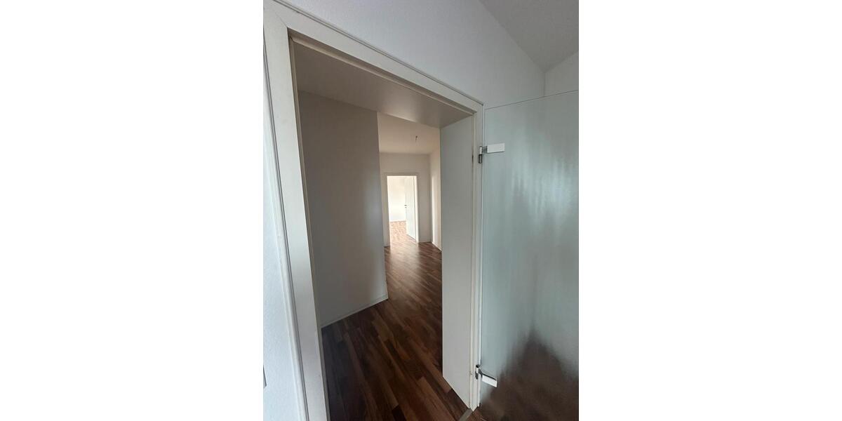 Dachgeschoßwohnung Magdeburg Nordwest - 3 Zimmer, 80 m&sup2;, 800&euro; | Angebot:26039580
