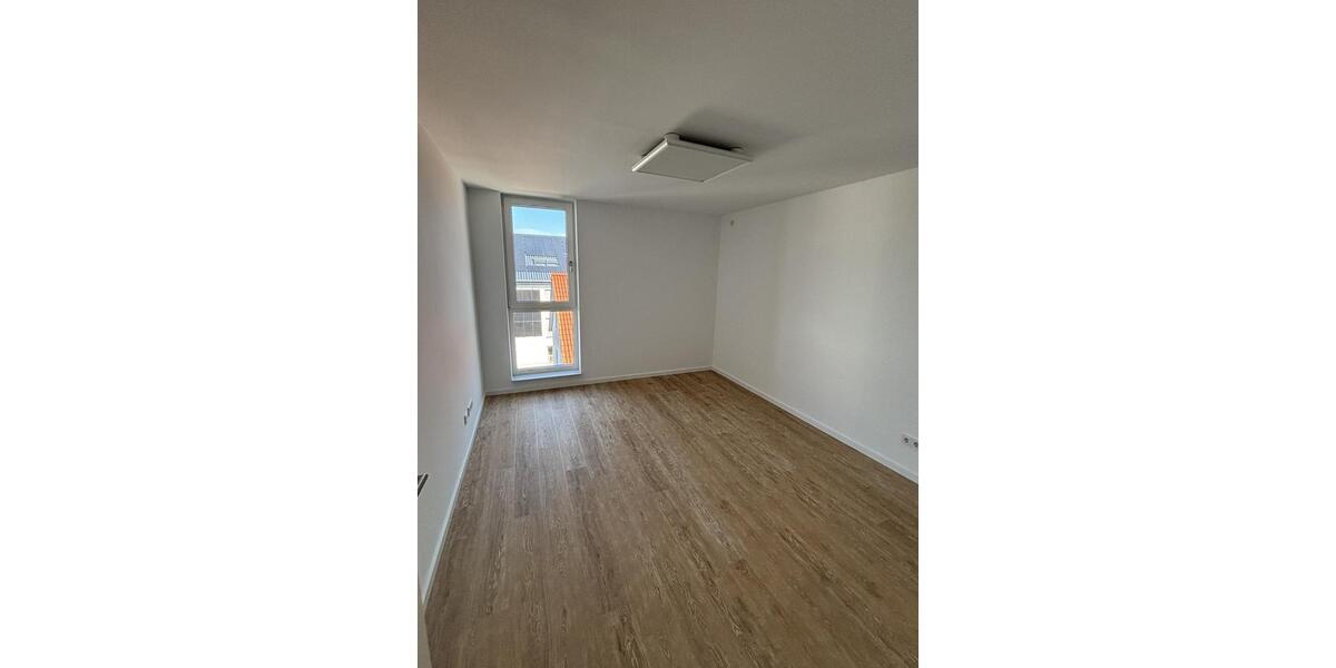 Dachgeschoßwohnung Barleben - 4 Zimmer, 111 m&sup2;, 1.557&euro; | Angebot:24866476