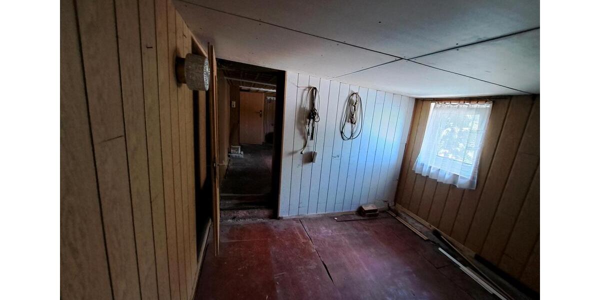 Einfamilienhaus Eilsleben - 11 Zimmer, 160 m&sup2;, 32.999&euro; | Angebot:26824923