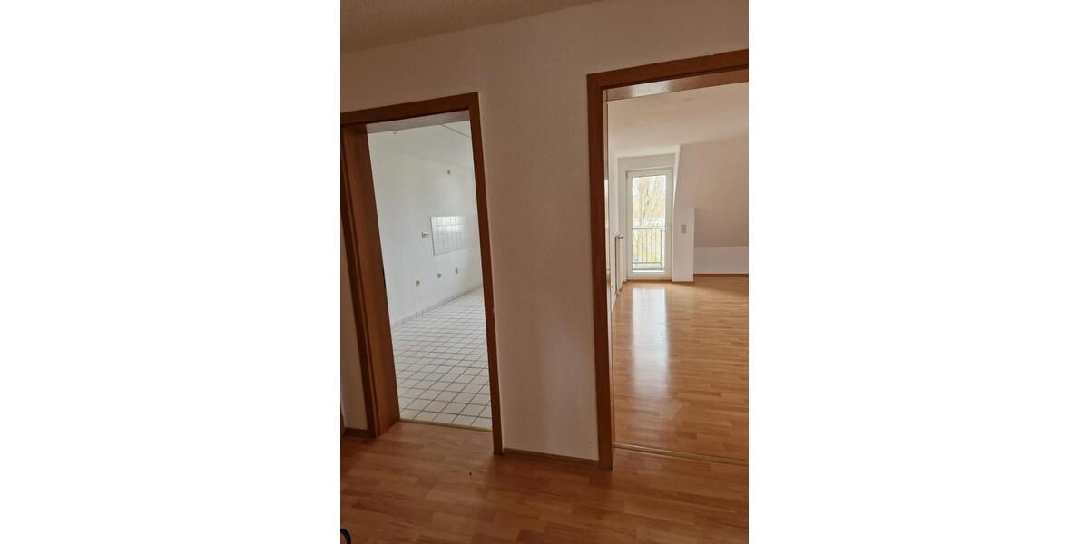 Etagenwohnung Wanzleben-Börde Börde - 3 Zimmer, 81 m&sup2;, 460&euro; | Angebot:26262561