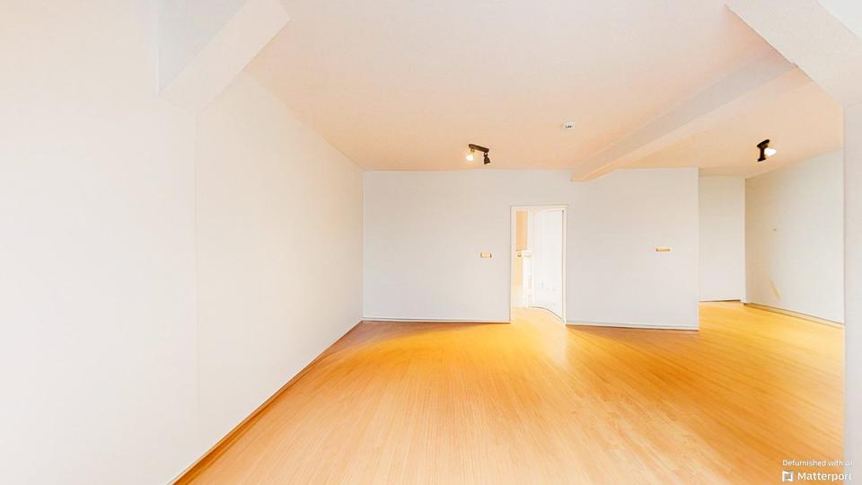 Dachgeschoßwohnung Magdeburg Nordwest - 2 Zimmer, 65 m&sup2;, 117.000&euro; | Angebot:25131361