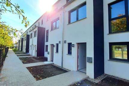 Haus zum Mieten in Magdeburg 1.512 € 126 m² 4 zimmer