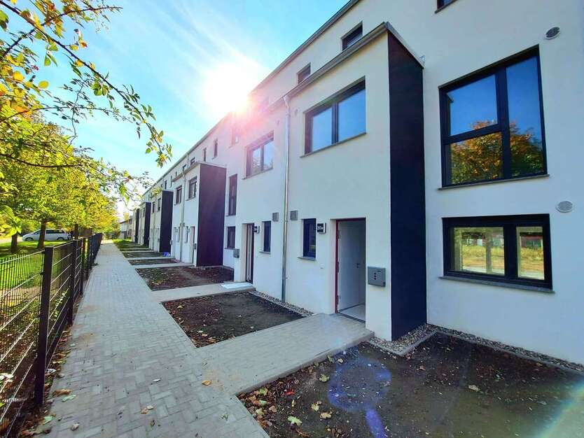 Haus zum Mieten in Magdeburg 1.512 € 126 m² 4 zimmer