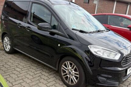 Ford Tourneo Courier 102.216 km 8.999 &euro; Schönebeck 39218