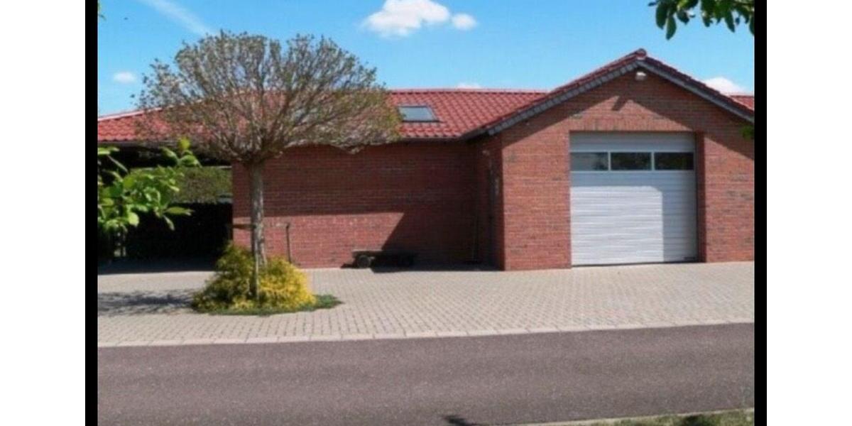 Reihenhaus Calbe (Saale) - 8 Zimmer, 220 m&sup2;, 399.000&euro; | Angebot:27134644
