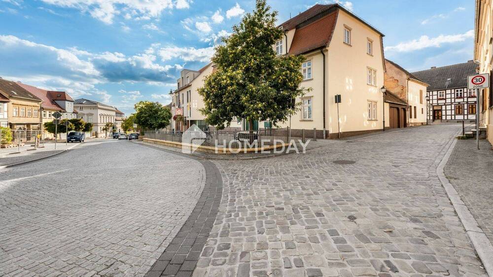 Mehrfamilienhaus, Wohnhaus Burg - 5 Zimmer, 120 m&sup2;, 115.000&euro; | Angebot:25688302