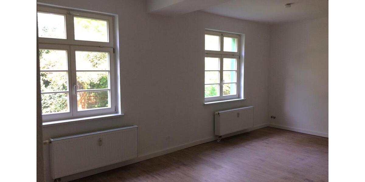 Erdgeschoßwohnung Calbe (Saale) - 2 Zimmer, 50 m&sup2;, 300&euro; | Angebot:24696284
