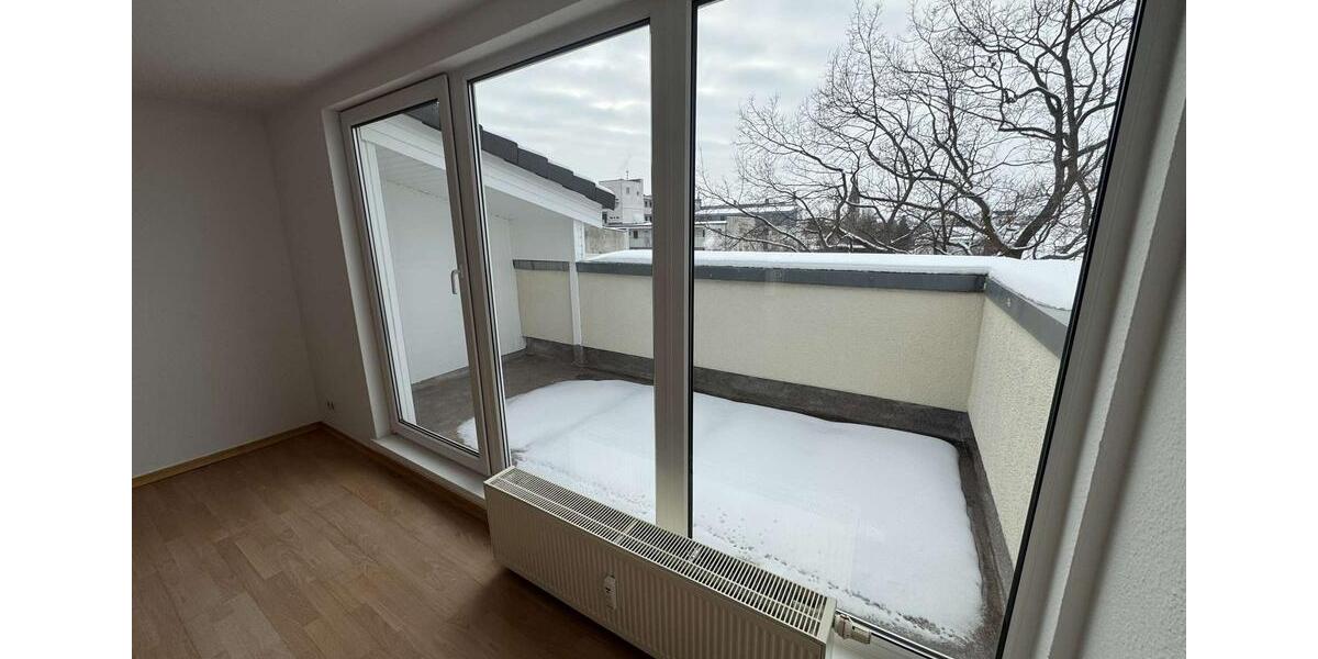 Dachgeschoßwohnung Magdeburg Leipziger Straße - 2 Zimmer, 70 m&sup2;, 520&euro; | Angebot:24801418