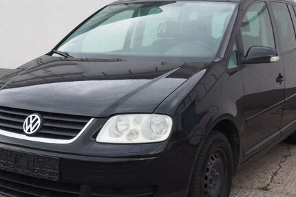 VW Touran 194.572 km 3.990 &euro; Magdeburg 39128