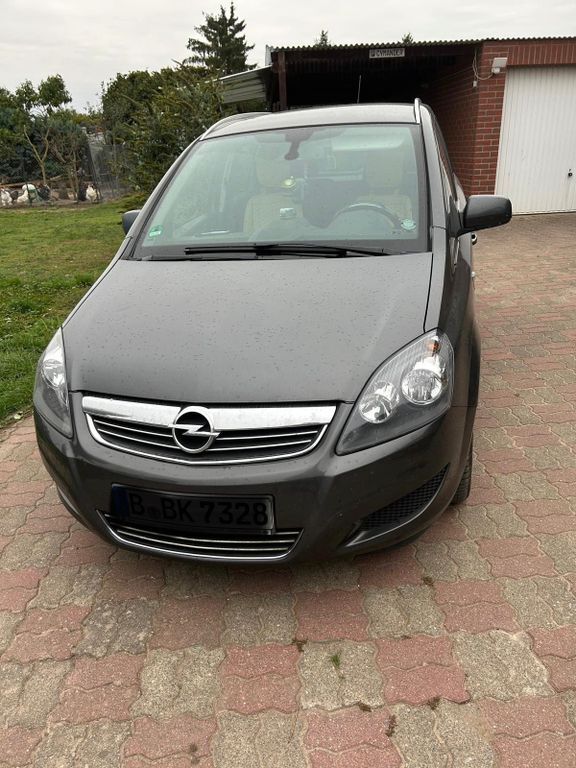 Opel Zafira 161.000 km 4.500 € Burg 39288