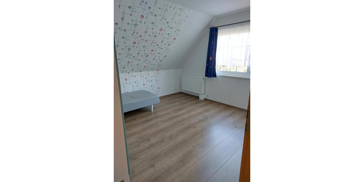 Einfamilienhaus Biederitz - 9 Zimmer, 232 m&sup2;, 2.000&euro; | Angebot:27655692