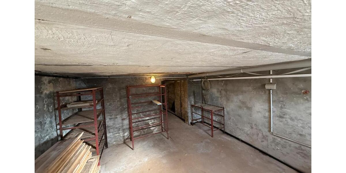 Einfamilienhaus Wolmirstedt - 6 Zimmer, 250 m&sup2;, 370.000&euro; | Angebot:27533800