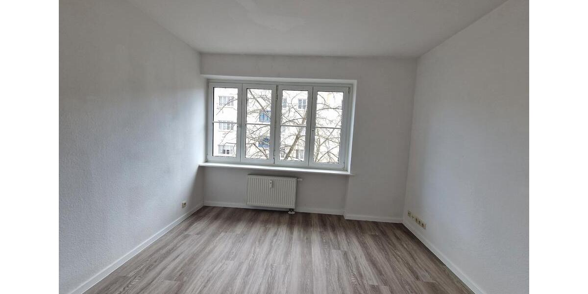 Etagenwohnung Magdeburg Neue Neustadt - 4 Zimmer, 92 m&sup2;, 643&euro; | Angebot:25547016