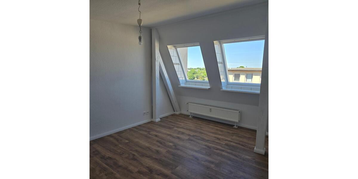Dachgeschoßwohnung Magdeburg Ottersleben - 3 Zimmer, 72 m&sup2;, 125.000&euro; | Angebot:26944629