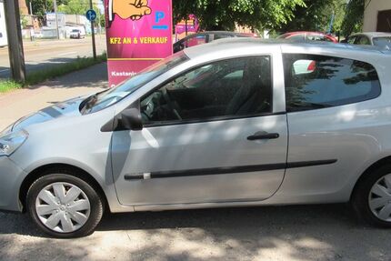 Renault Clio 188.000 km 2.999 &euro; Magdeburg 39124
