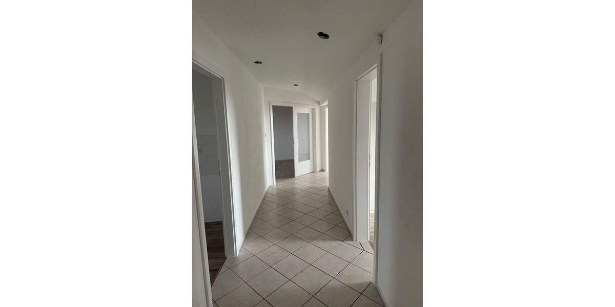 Vollvermietetes Mehrfamilienhaus mit Garagen zimmer