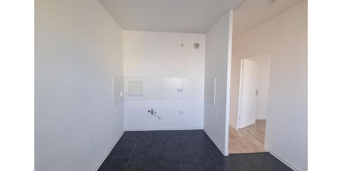 Etagenwohnung Magdeburg Alt Olvenstedt - 4 Zimmer, 82 m&sup2;, 433&euro; | Angebot:26086764