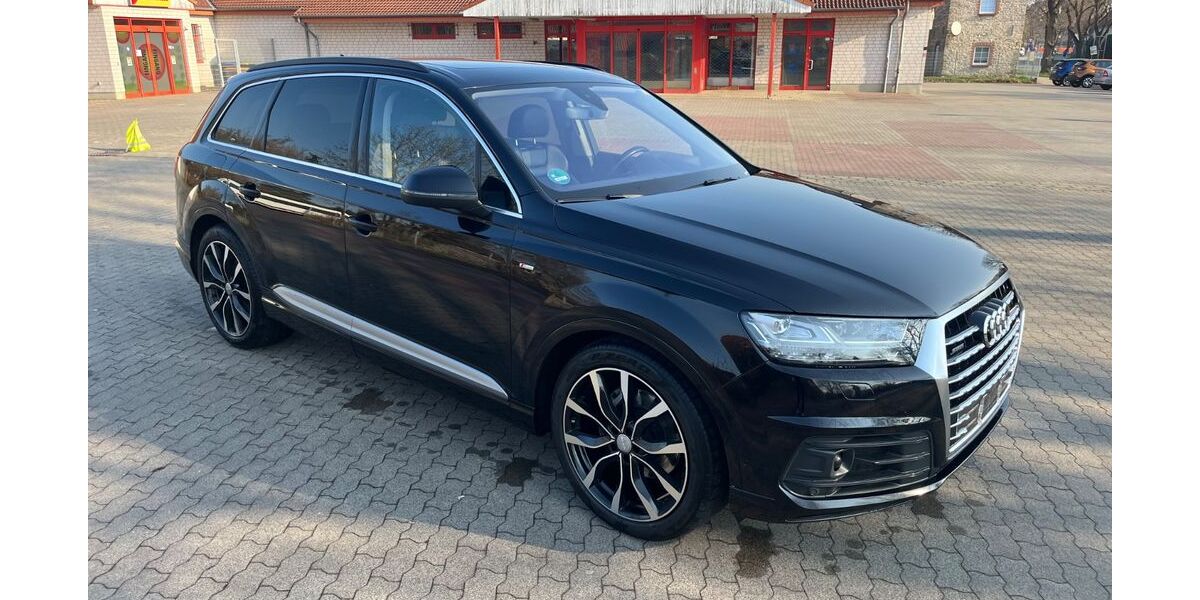 Audi Q7 250.000 km 22.500 &euro; Magdeburg 39116