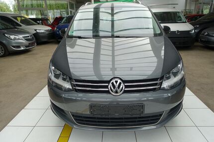 VW Sharan 193.432 km 11.790 € Magdeburg 39130