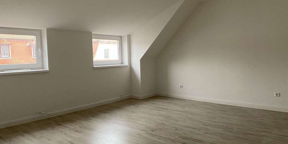 Etagenwohnung Burg - 4 Zimmer, 77 m&sup2;, 500&euro; | Angebot:23662171