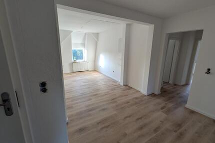 Wohnung Magdeburg Nordwest - 3 Zimmer, 88 m&sup2;, 580&euro; | Angebot:23687844