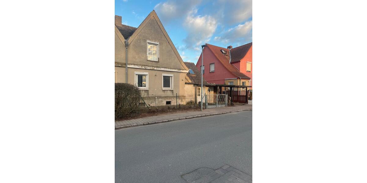 Einfamilienhaus Biederitz - 4 Zimmer, 120 m&sup2;, 90.000&euro; | Angebot:26144664