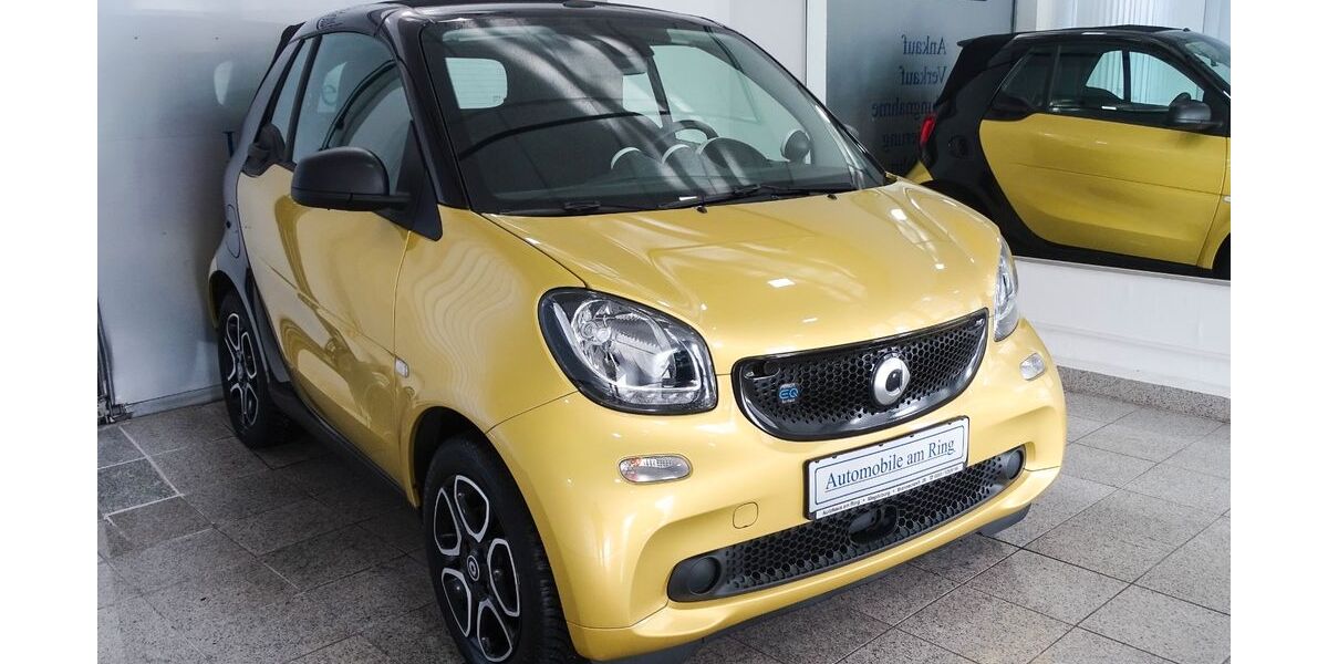 Smart ForTwo 32.520 km 10.880 &euro; Magdeburg 39120