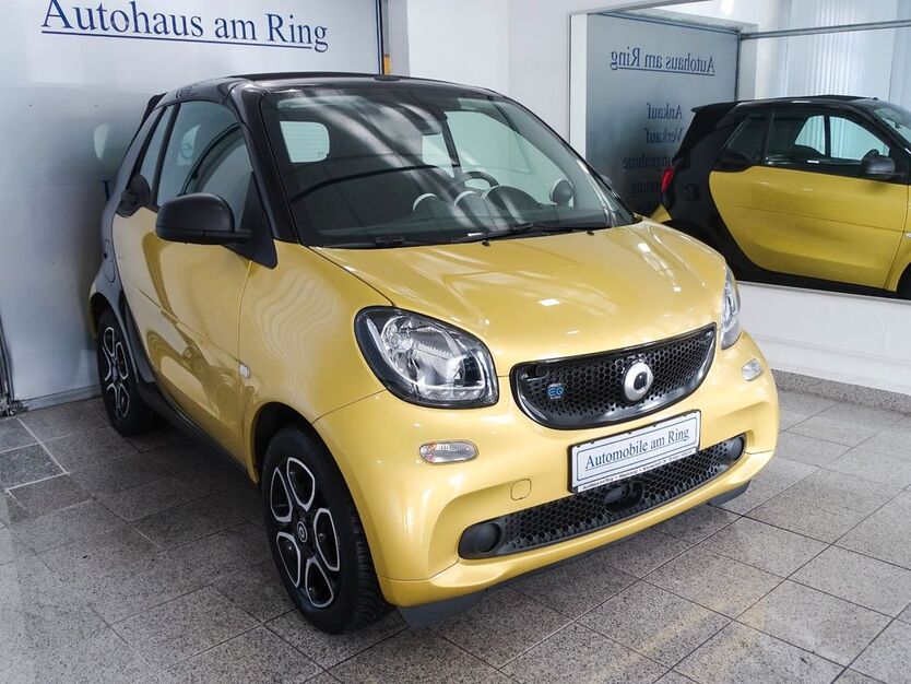 Smart ForTwo 32.520 km 10.880 € Magdeburg 39120