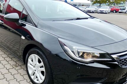 Opel Astra 81.235 km 11.890 &euro; Magdeburg 39120