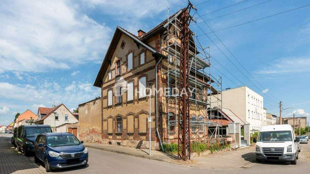 Altbau trifft Zukunft - Sanierungsbedürftiges Mehrfamilienhaus mit 3 Wohneinheiten 6 zimmer
