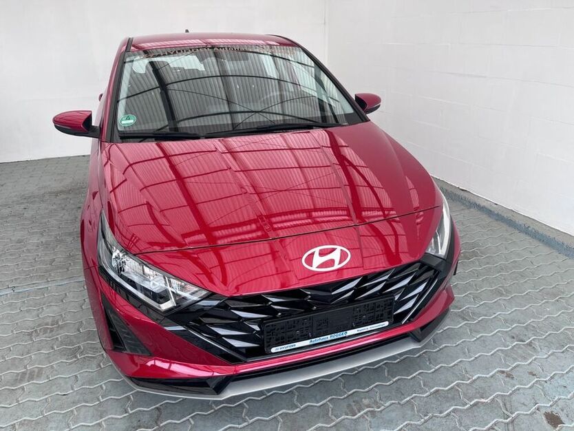 i20