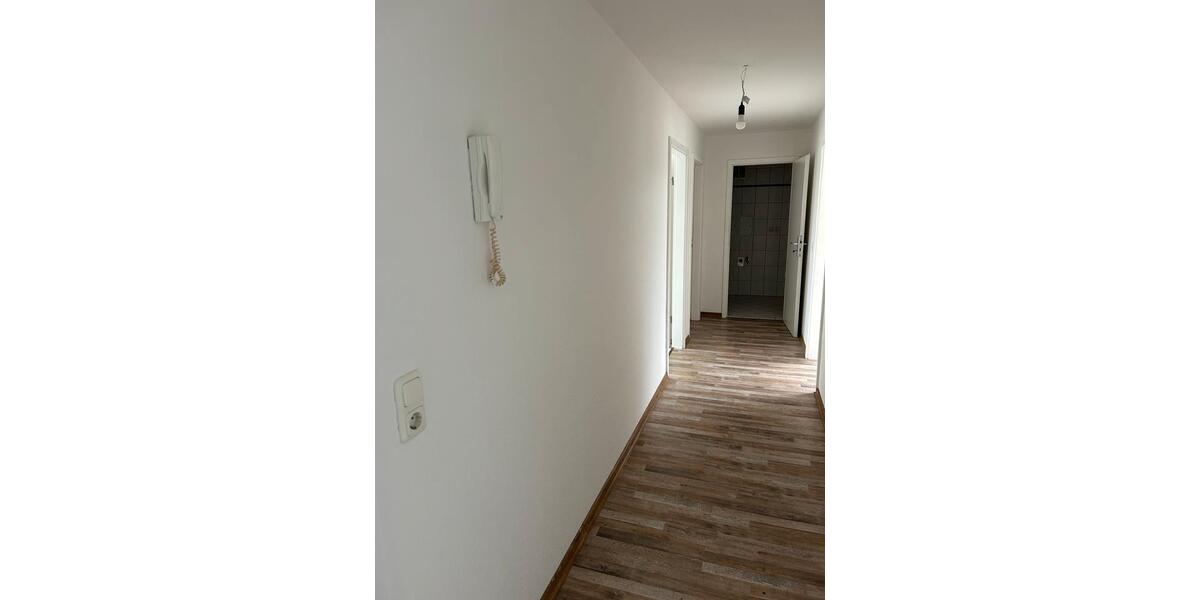 Dachgeschoßwohnung Magdeburg Leipziger Straße - 3 Zimmer, 63 m&sup2;, 680&euro; | Angebot:25062042