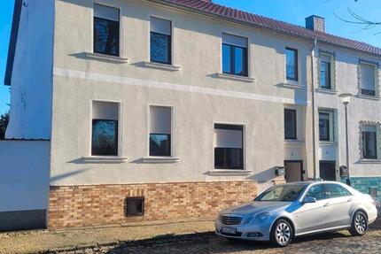 Haus Börde-Hakel Hakel - 9 Zimmer, 200 m&sup2;, 90.000&euro; | Angebot:26278609