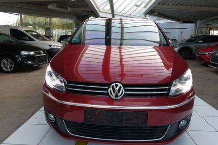 VW Touran 235.436 km 5.990 € Magdeburg 39130