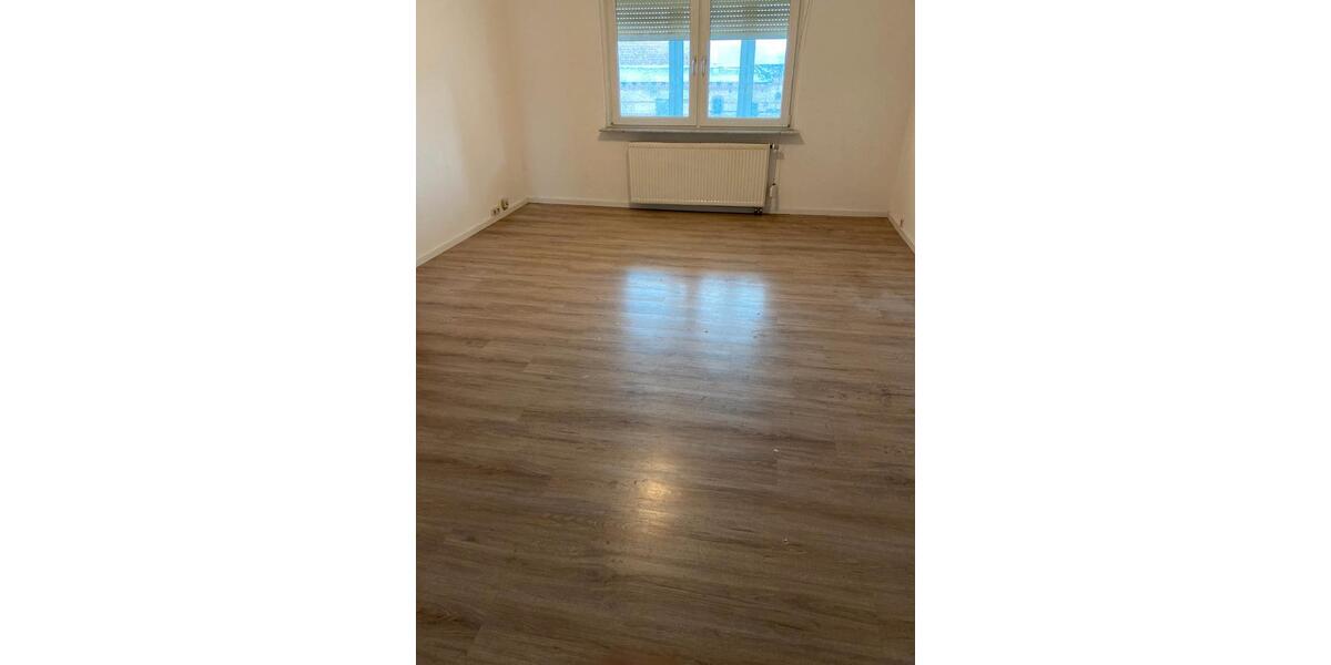 Dachgeschoßwohnung Calbe (Saale) - 3 Zimmer, 88 m&sup2;, 460&euro; | Angebot:26341168
